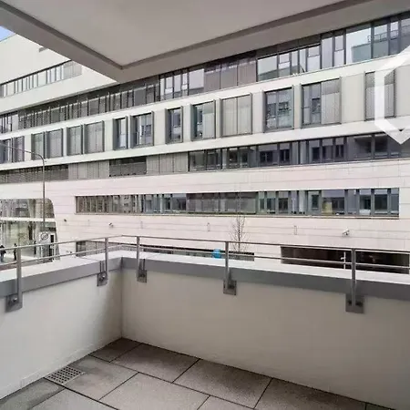 Frankfurt Messe Door To Door Daire